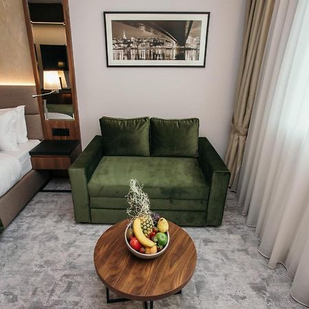 Central Point Hotel Beograd Extérieur photo