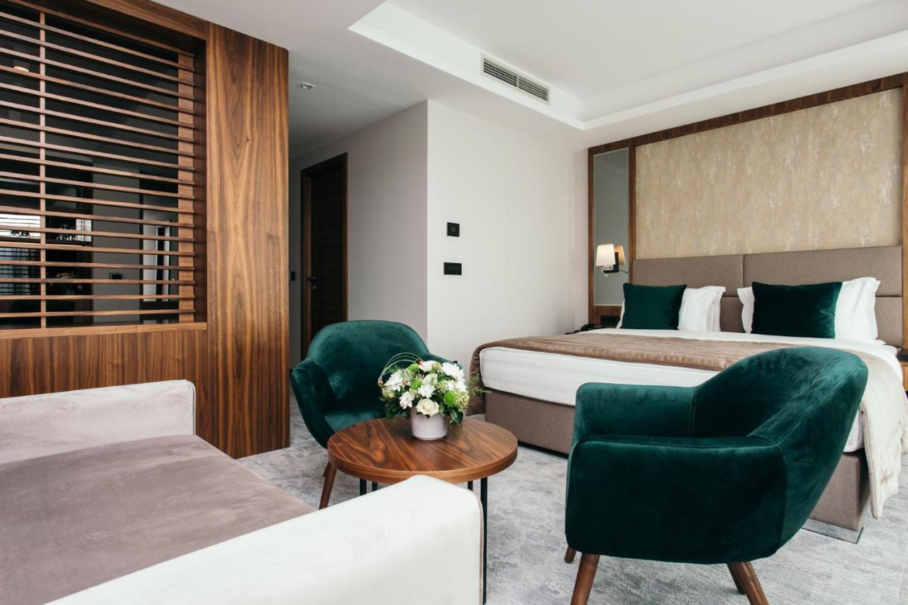 Central Point Hotel Beograd Extérieur photo