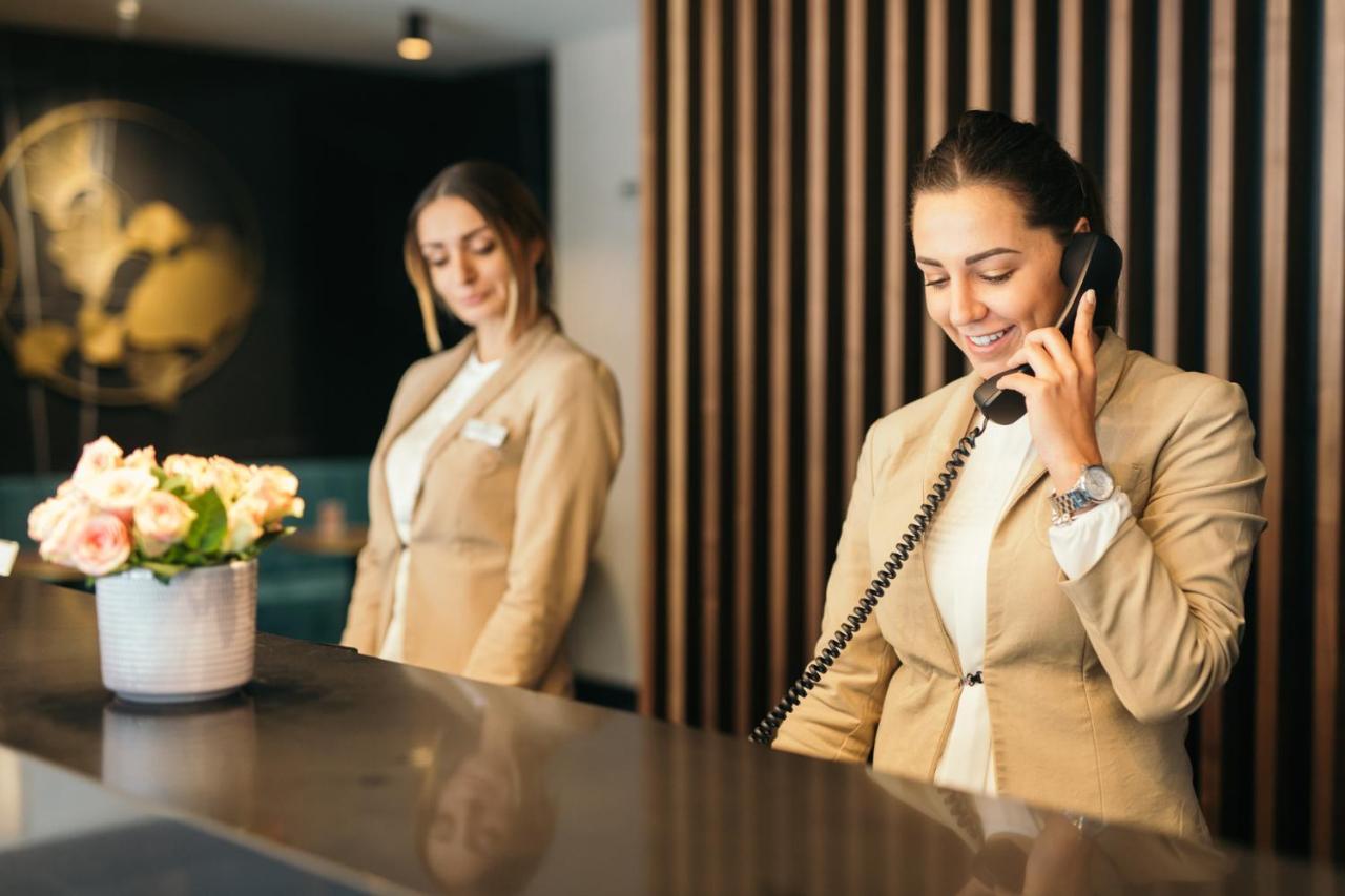 Central Point Hotel Beograd Extérieur photo