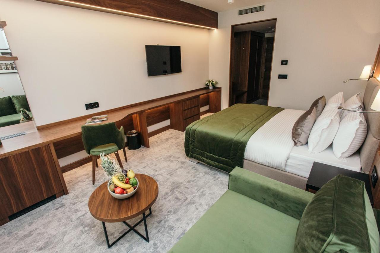 Central Point Hotel Beograd Extérieur photo