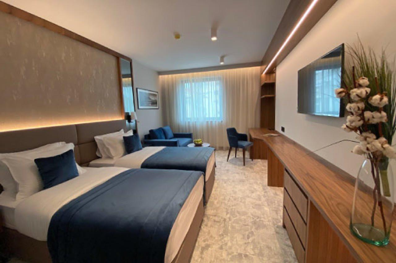 Central Point Hotel Beograd Extérieur photo