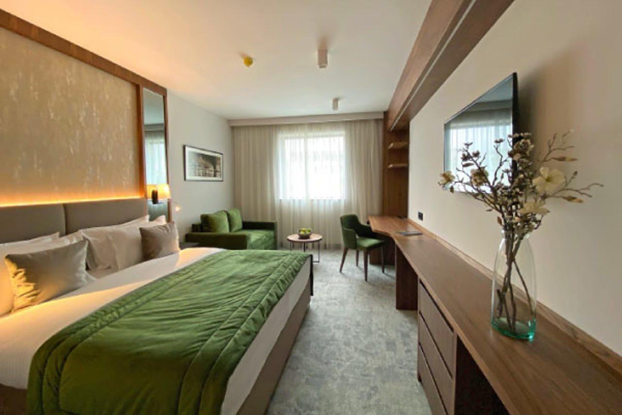 Central Point Hotel Beograd Extérieur photo
